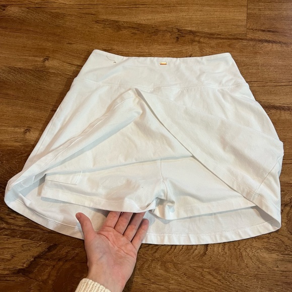 VS PINK Athletic Workout Skort - Picture 6 of 6